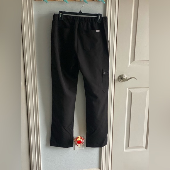 Figs Slim Cairo Cargo Fit Scrub Pants - Picture 5 of 5